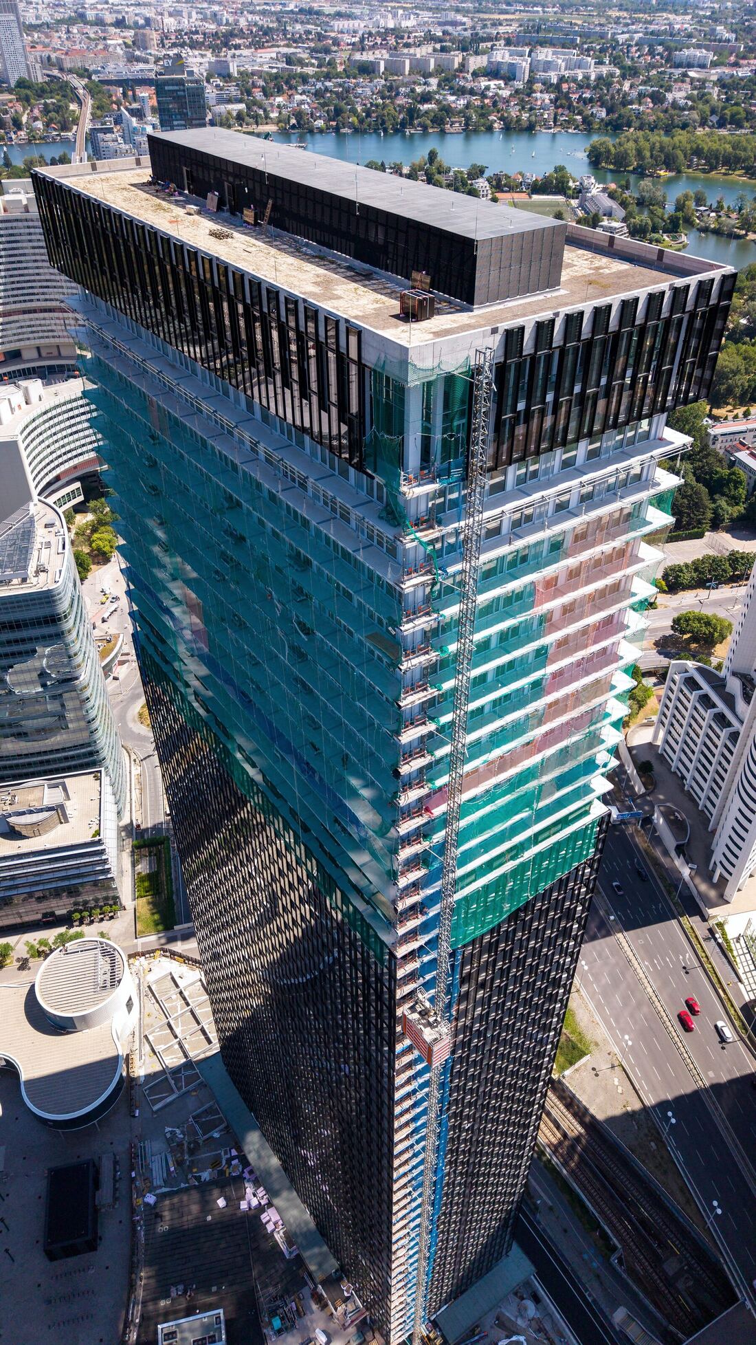DC Tower 2 in Bau aus der Vogelperspektive